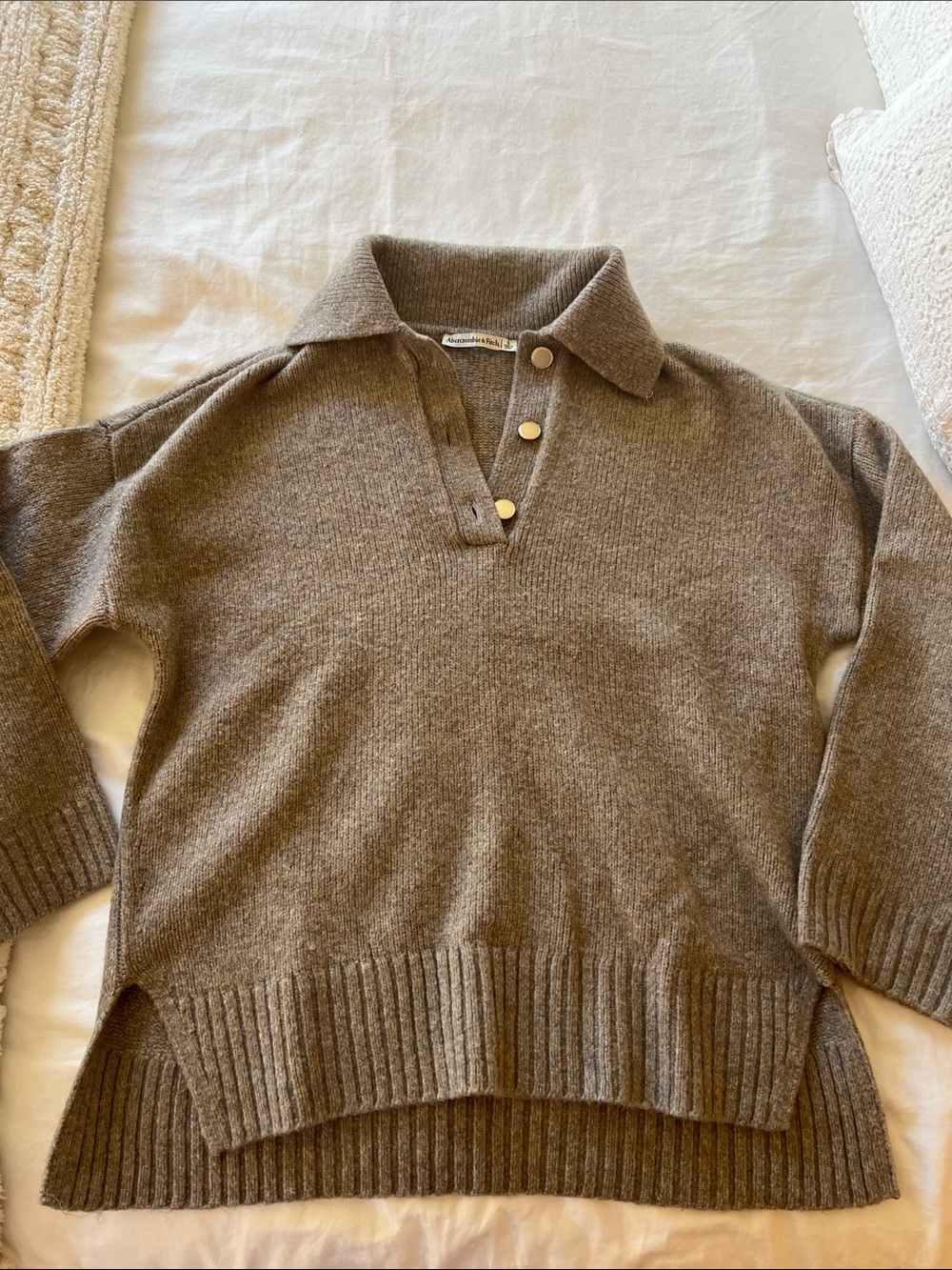 Abercrombie & Fitch Sweater